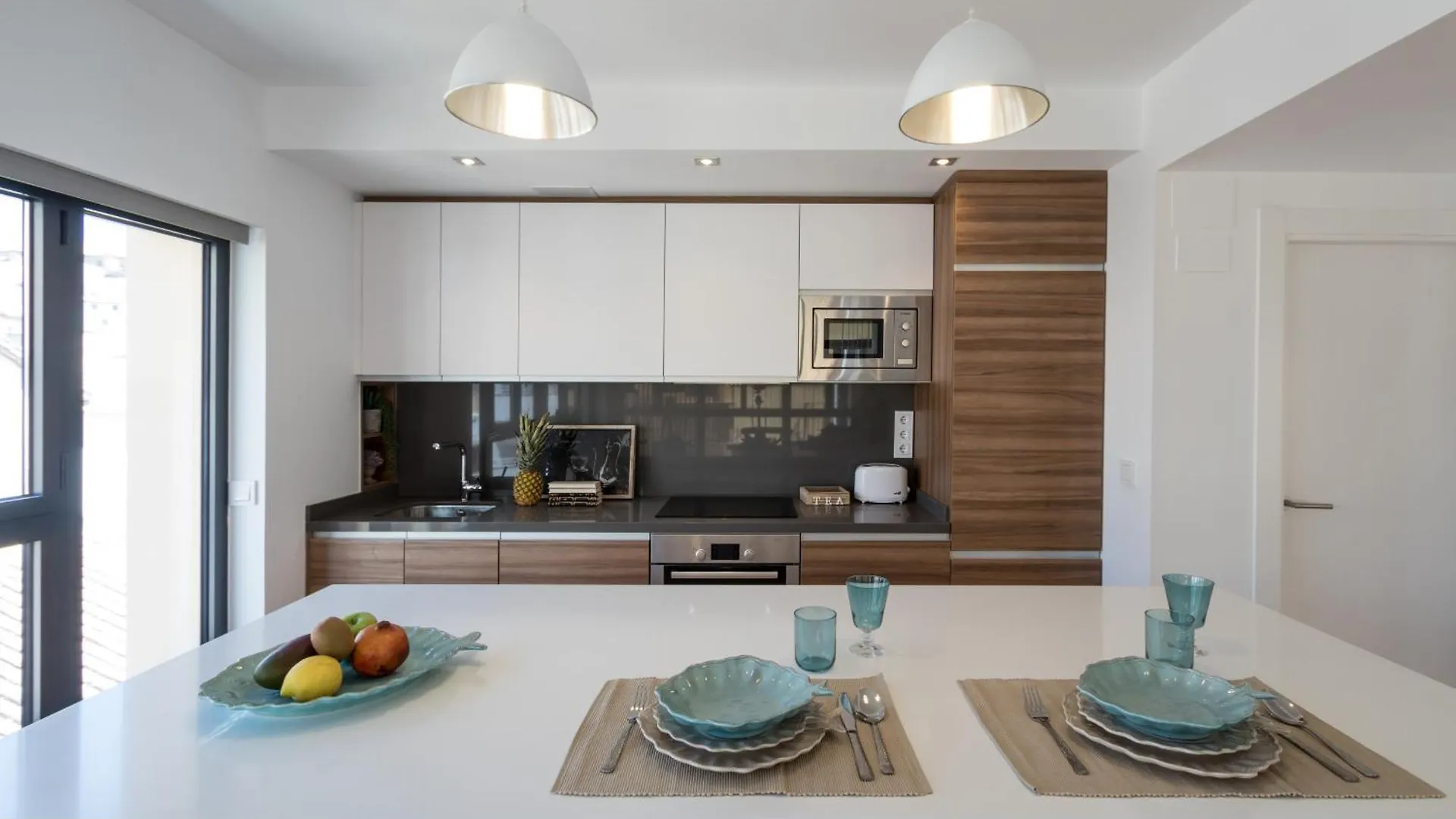 Chezmoihomes Plaza Nueva Premium Granada Apartment